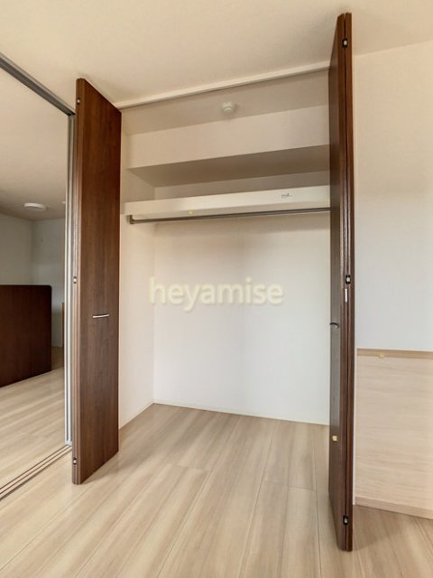 収納　写真は２０３号です。