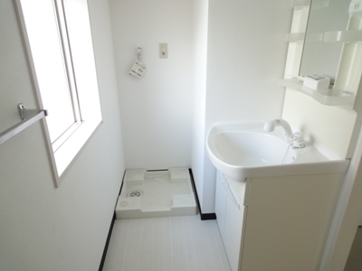 洗面設備　同物件別号室のものです。