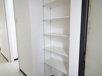 収納　同物件別号室のものです。