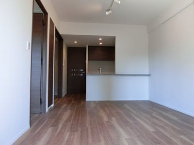 居室・リビング　写真は同タイプ住居です。