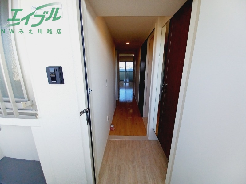 玄関　別部屋参考写真です。