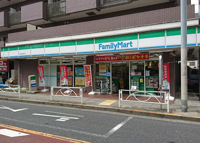 コンビニ　ファミリーマート 砧城山通り店（コンビニ）まで485m