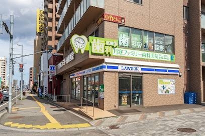 コンビニ　ローソン札幌月寒中央通店（コンビニ）まで49m