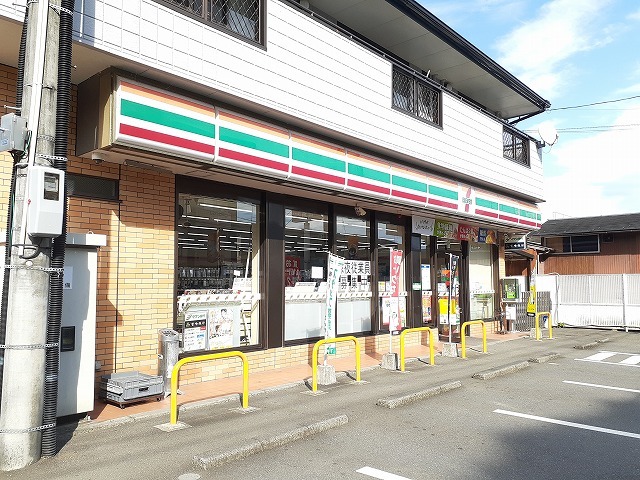 コンビニ　セブンイレブン宮崎大塚中央通店（コンビニ）まで400m