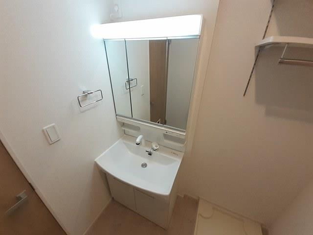 洗面設備　洗面室