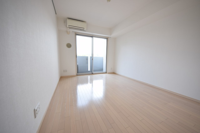 居室・リビング　★きれいな室内です★