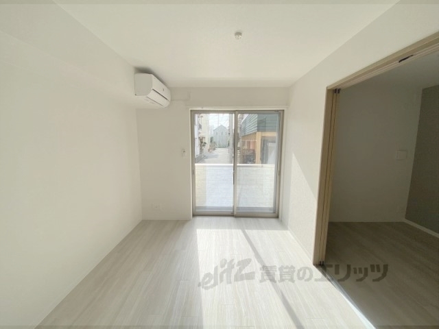 居室・リビング　洋室