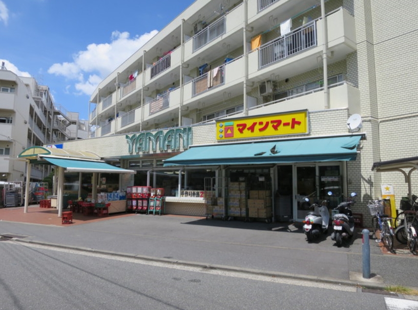 スーパー　スーパーヤマニ（スーパー）まで373m