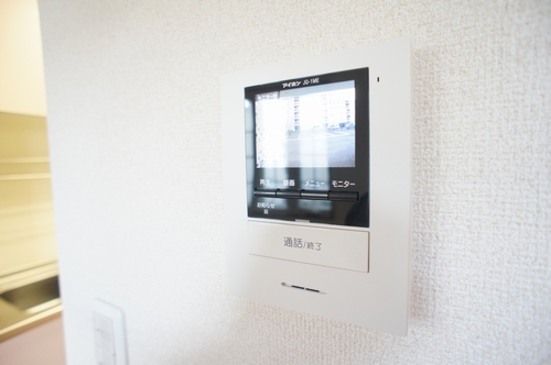 セキュリティ　モニター付きインターホン