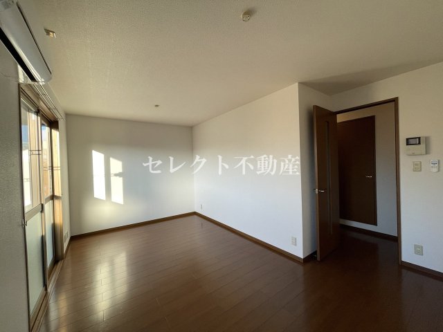 居室・リビング　【マウンテンクレストヒロ】