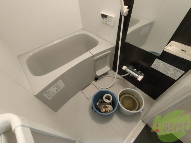 バス・シャワールーム　浴室は綺麗で追い焚きも付いて気持ちよくお過ごしいただけます。