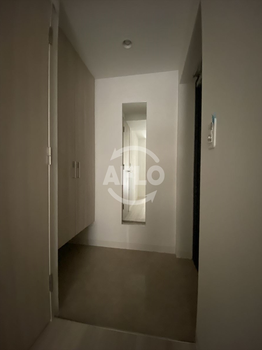 玄関　LaDouceur谷町　玄関