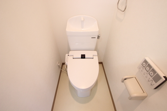 トイレ　※別部屋の写真です