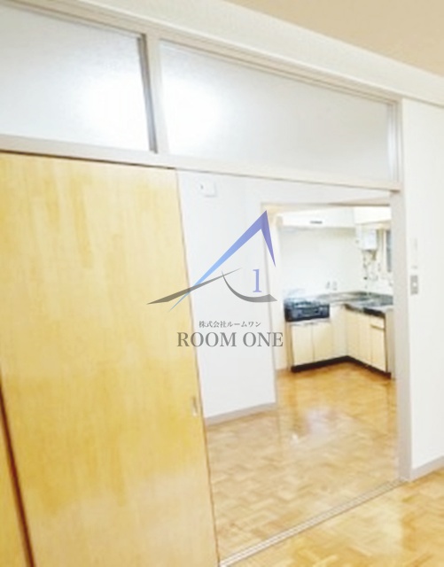 居室・リビング　洋室のお部屋です。