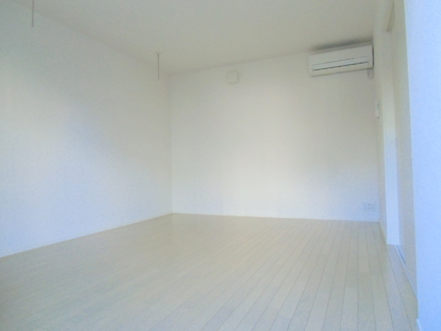 その他部屋・スペース　★明るいフローリングのお部屋です★
