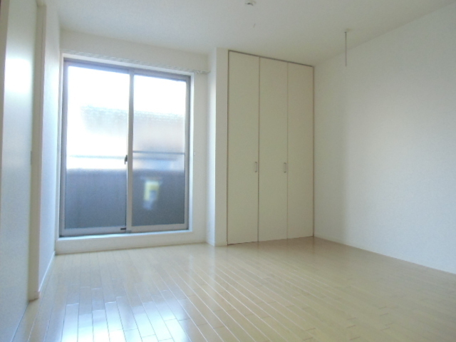 居室・リビング　★明るいフローリングのお部屋です★