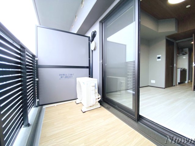 バルコニー　外からの目が気にならないバルコニーで洗濯物が干せます