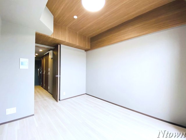 居室・リビング　こちらの居間で趣味の時間をお楽しみください