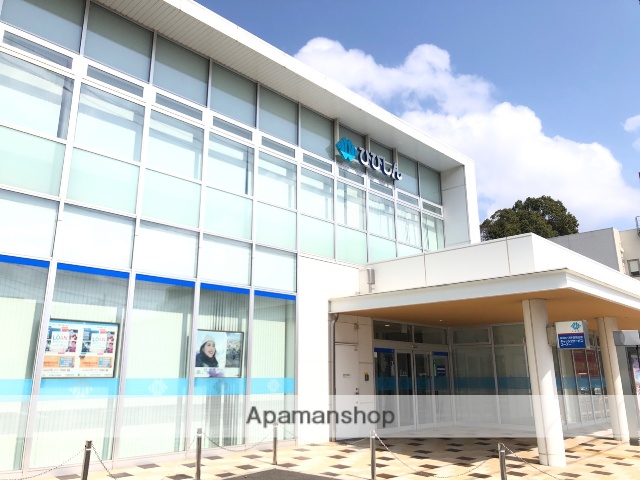 銀行　福岡ひびき信用金庫折尾支店（銀行）まで700m