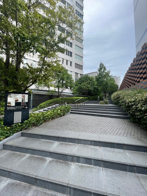 ショッピングセンター　堂島クロスウォーク（ショッピングセンター）まで127m