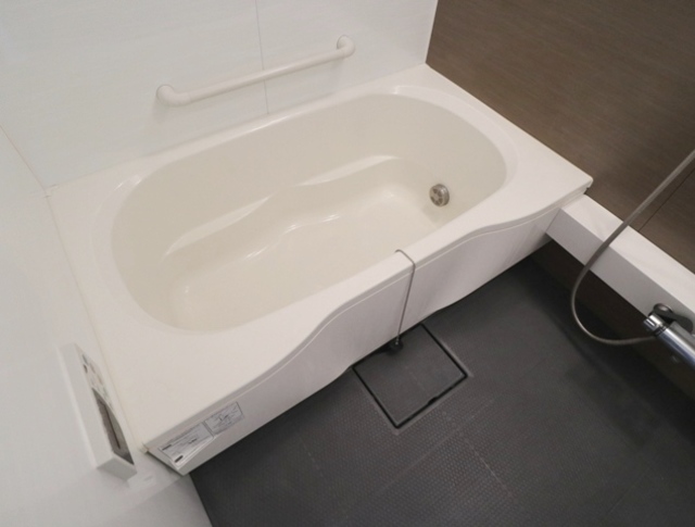 バス・シャワールーム　※写真は同タイプ住戸です。