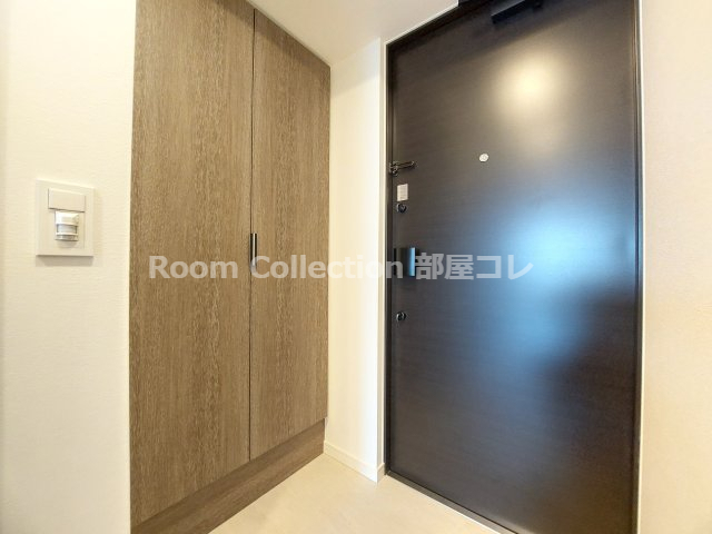 玄関　※同物件他部屋写真 反転、色違いの場合有 現況優先