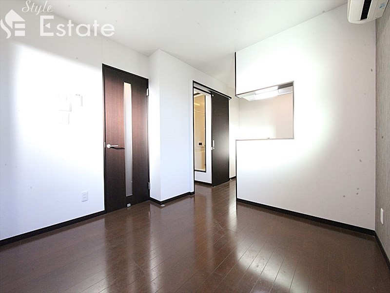 居室・リビング　内装