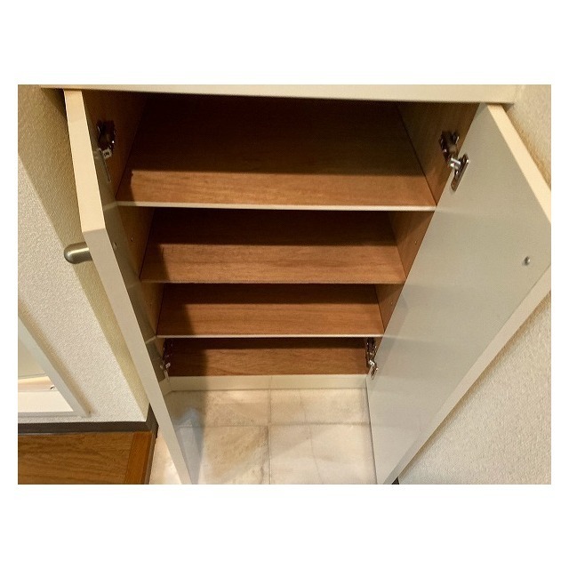 玄関　シューズボックス