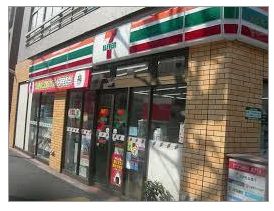 コンビニ　セブンイレブン　新宿職安通り店（コンビニ）まで172m