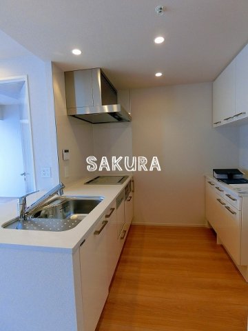 キッチン　広々使える快適な調理スペースです♪