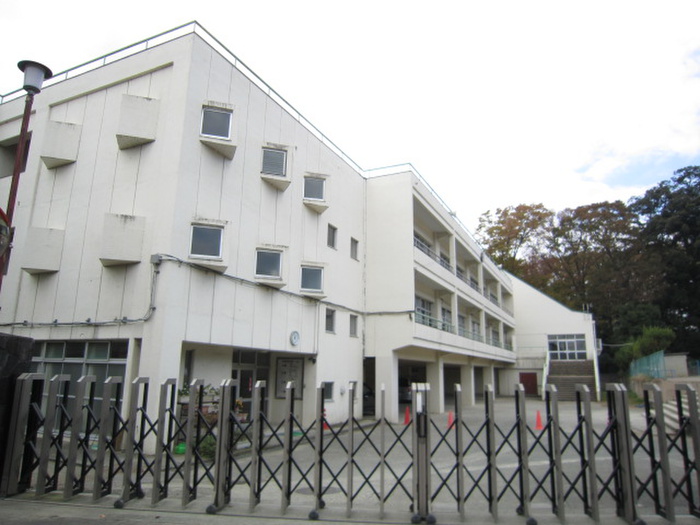 病院　松田町立小学校（病院）まで1162m