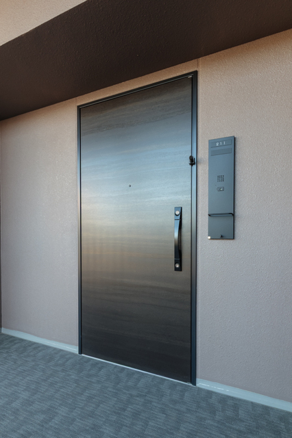 玄関　※写真は同タイプ住戸です。