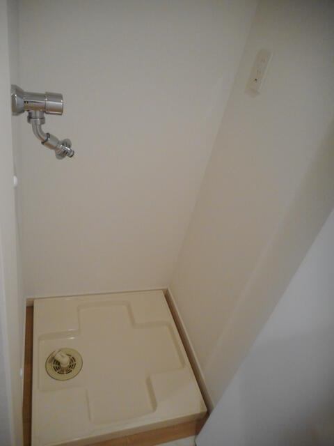 その他設備　室内洗濯機置場です