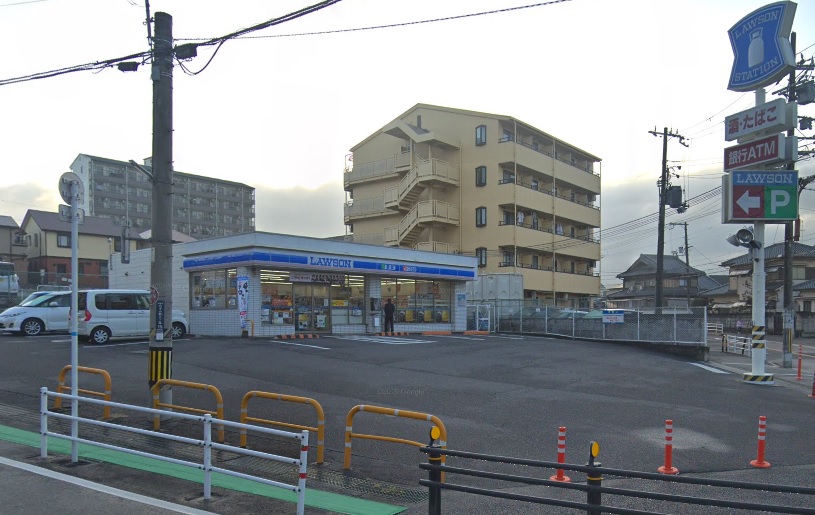 コンビニ　ローソン 和泉のぞみ野三丁目店（コンビニ）まで32m