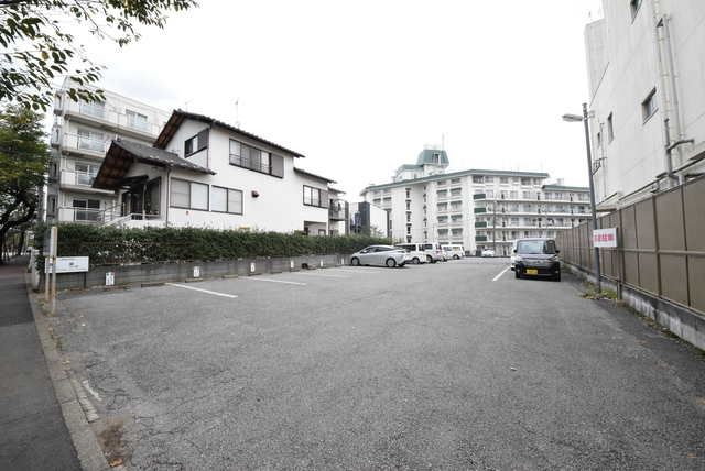 駐車場　近隣月極駐車場
