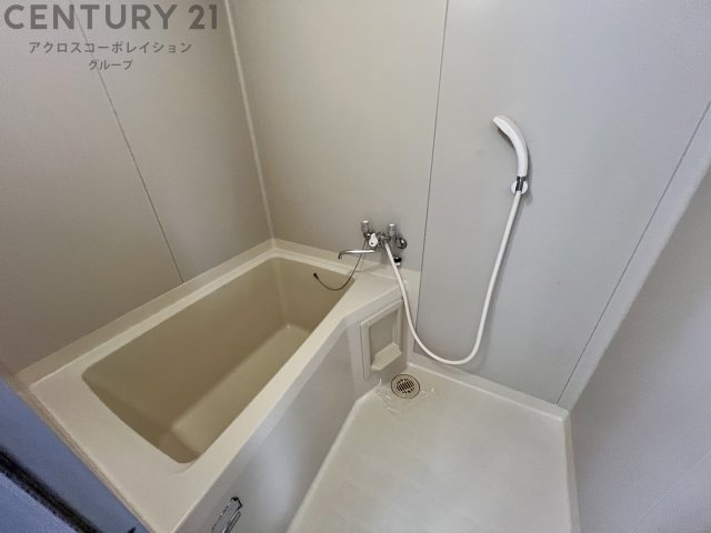 バス・シャワールーム　清潔感のある浴室です♪