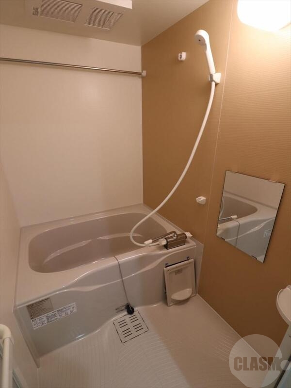 バス・シャワールーム　浴室乾燥機付き