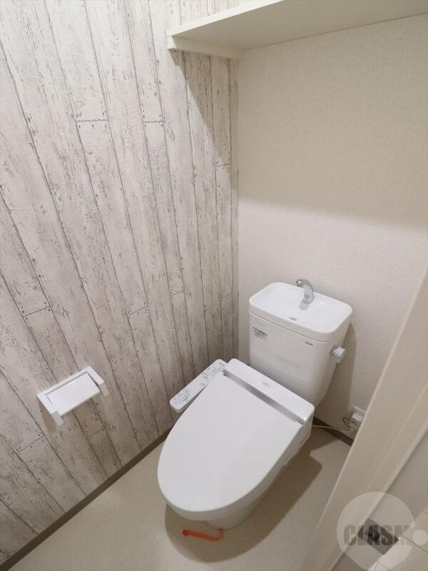 トイレ　温水洗浄便座