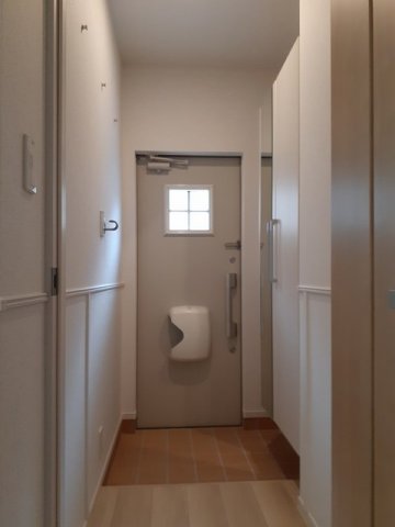 玄関　シンプルで使いやすい玄関です