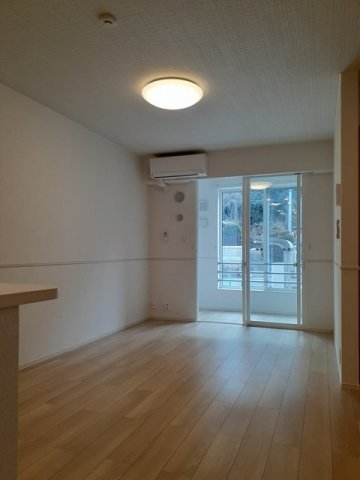 居室・リビング　ゆったり過ごせる居間です