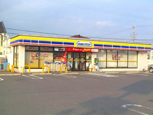 コンビニ　ミニストップ（コンビニ）まで320m