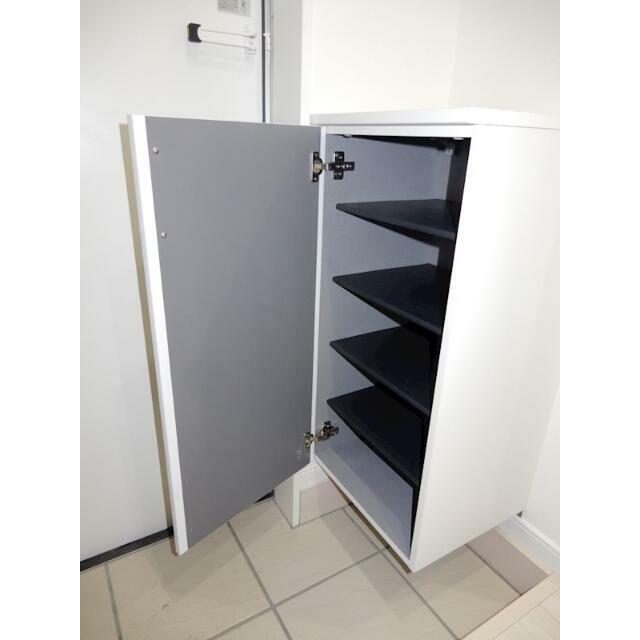 収納　シューズボックス