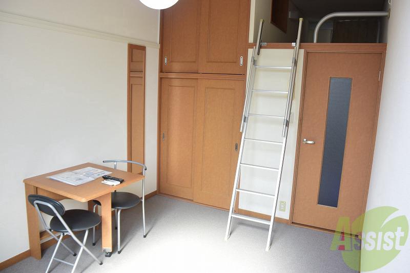 居室・リビング　２Ｆは絨毯です！！