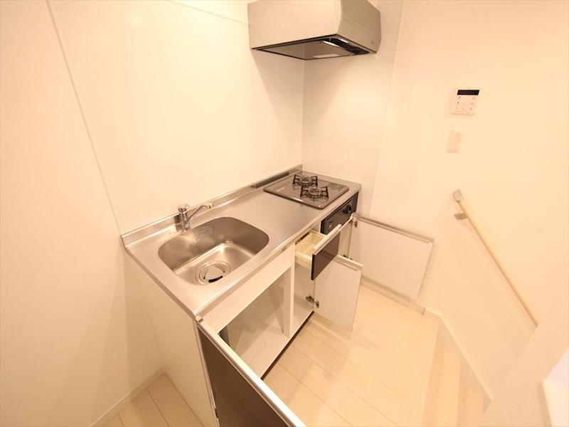 キッチン　システムキッチン（ガス2口コンロ付）