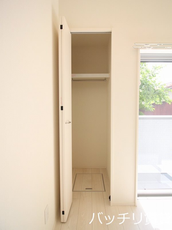 収納　同型タイプの為、現状を優先致します。