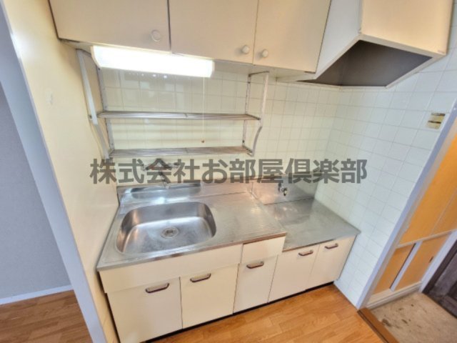 キッチン　コンパクトなキッチンで掃除もラクラク