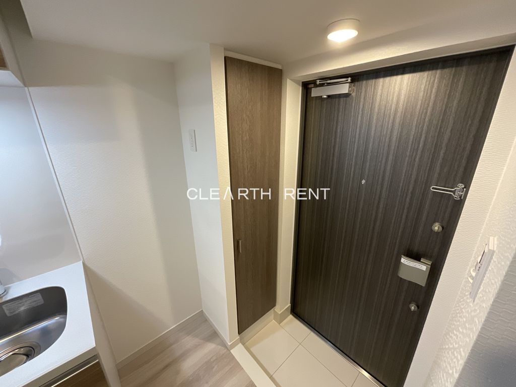 玄関　☆ターミナル駅「池袋」までバスで1本の立地☆