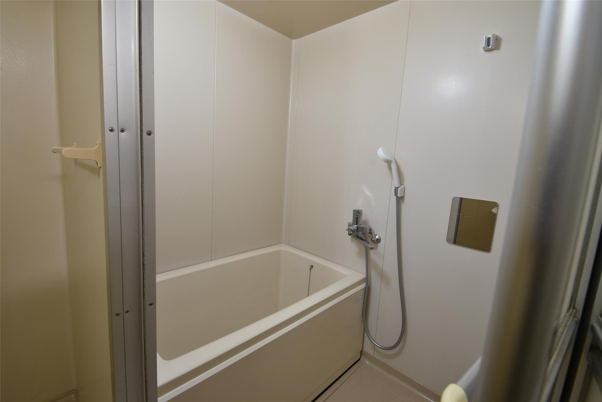 バス・シャワールーム　浴室