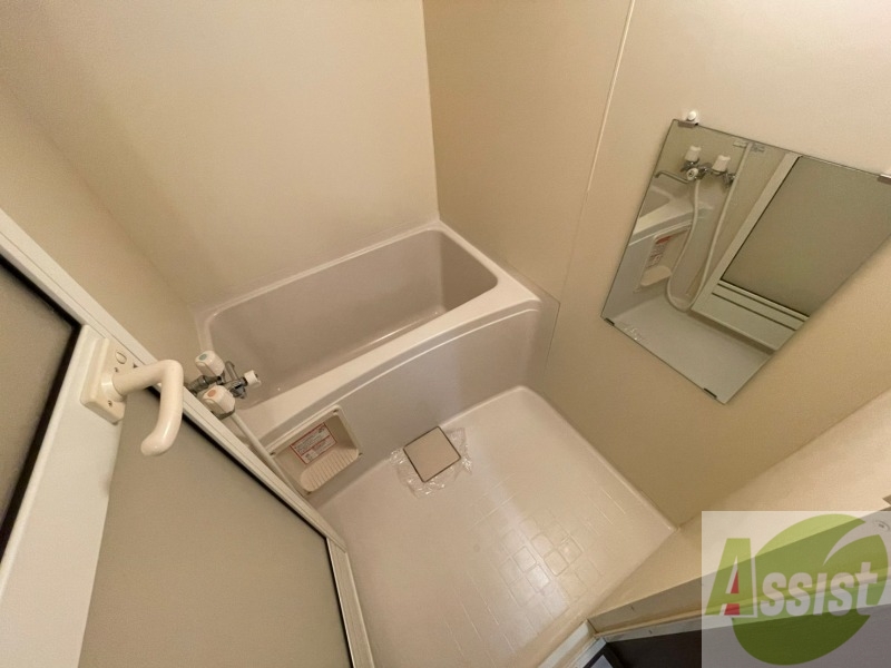 バス・シャワールーム　お風呂です。ゆっくりお風呂につかるのも体に良いですね～