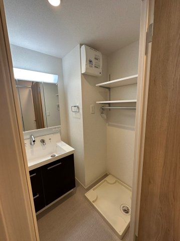 洗面設備　広い洗面スペース